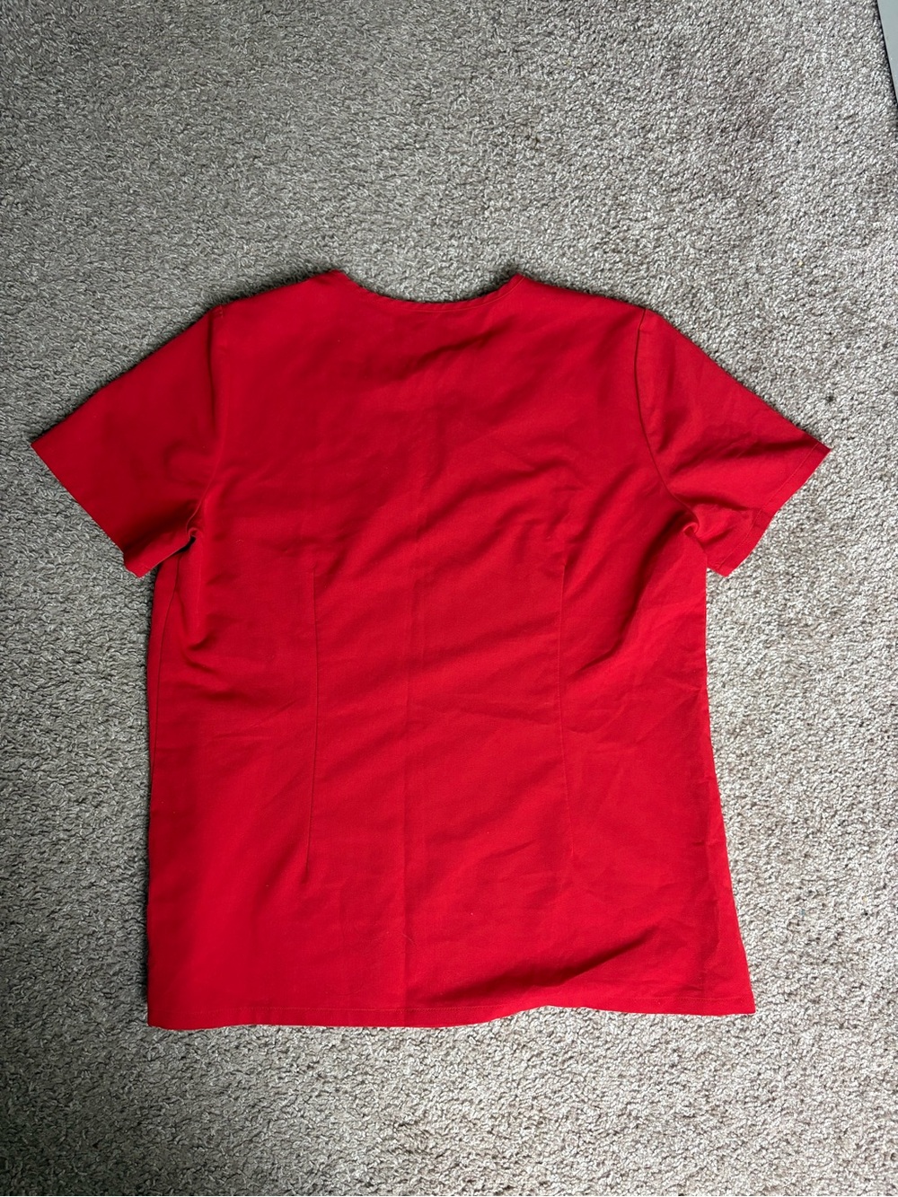 Figs technical collection scrub set in bright red size medium - Picture 4 of 9